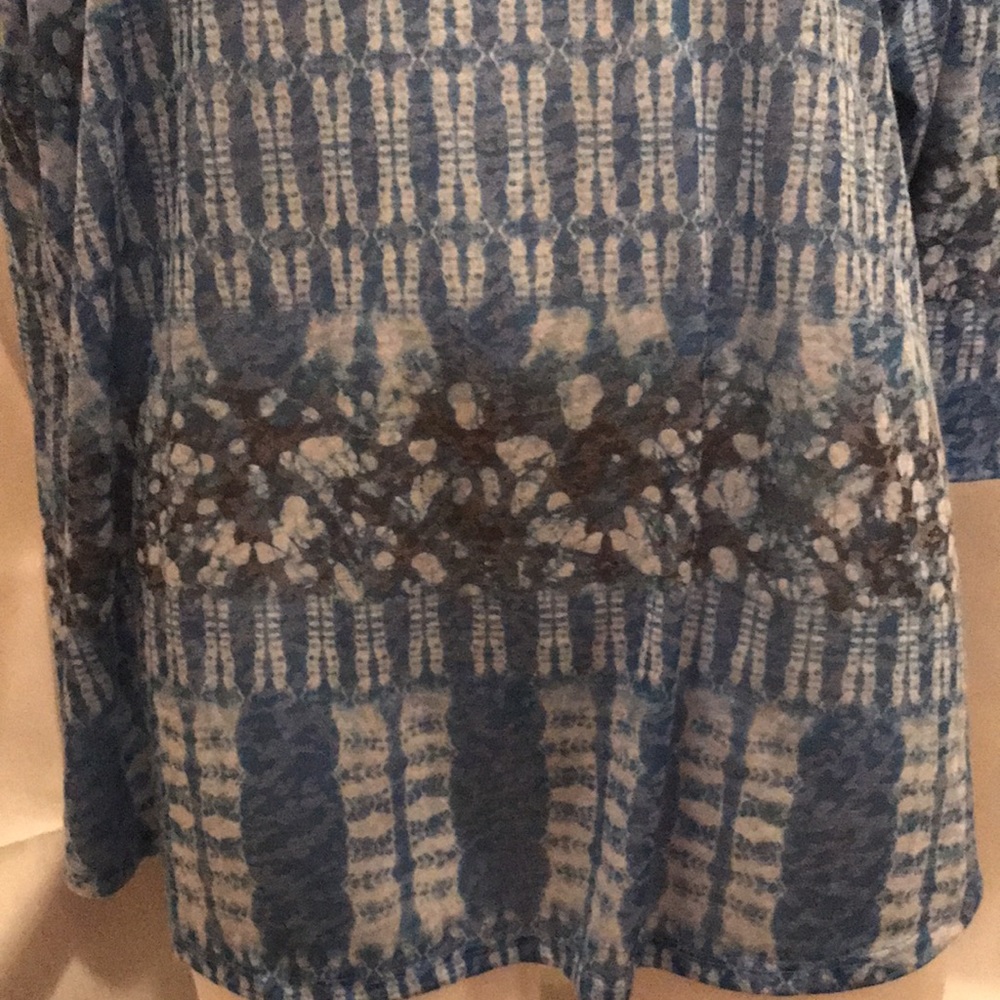Ruby Rd. Blue Patterned Short Sleeve Top - image 4